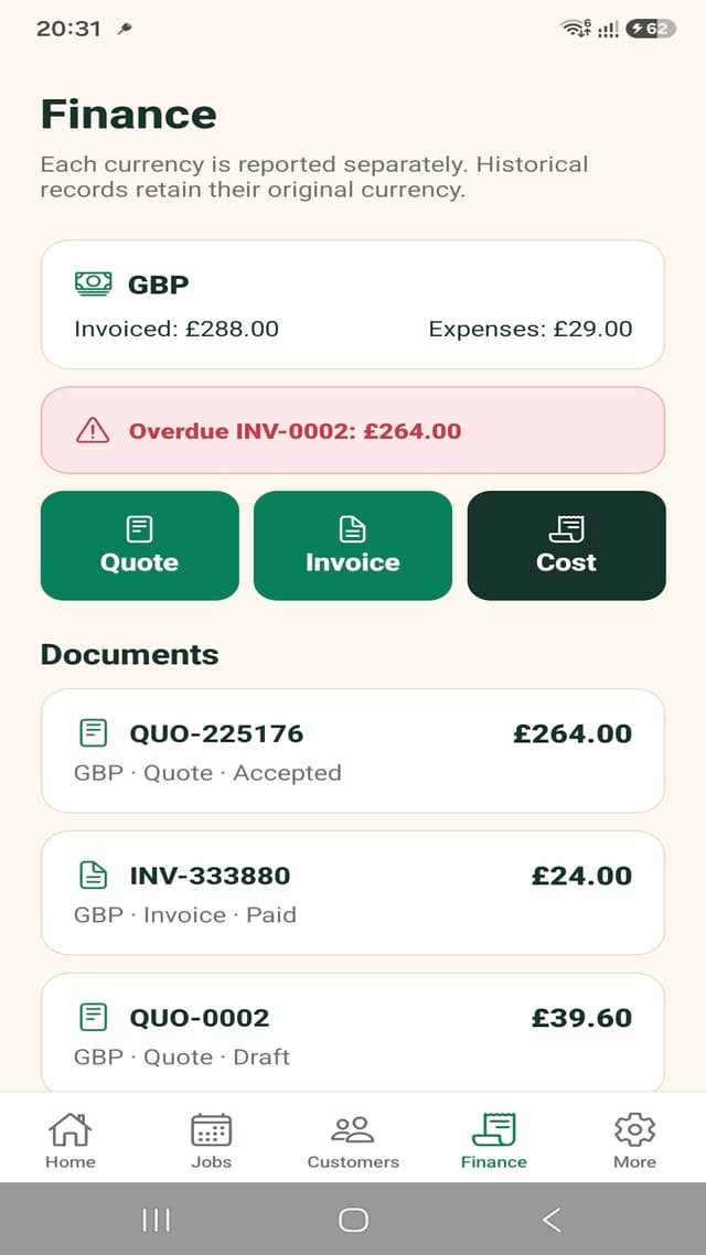 TradesMate finance screen showing quotes, invoices and expenses
